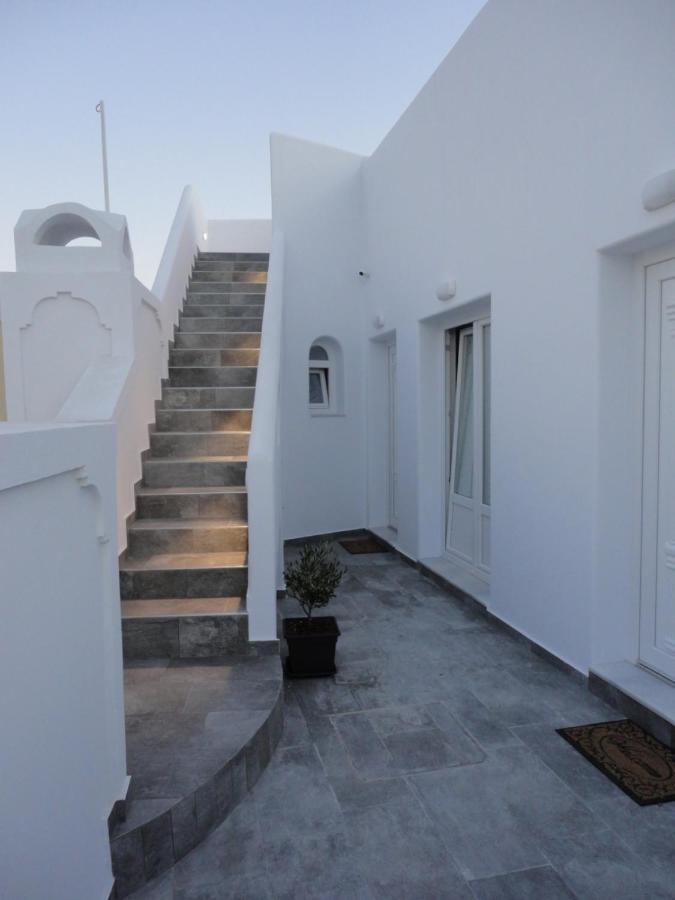 Triena Apartments Fira  Exterior foto