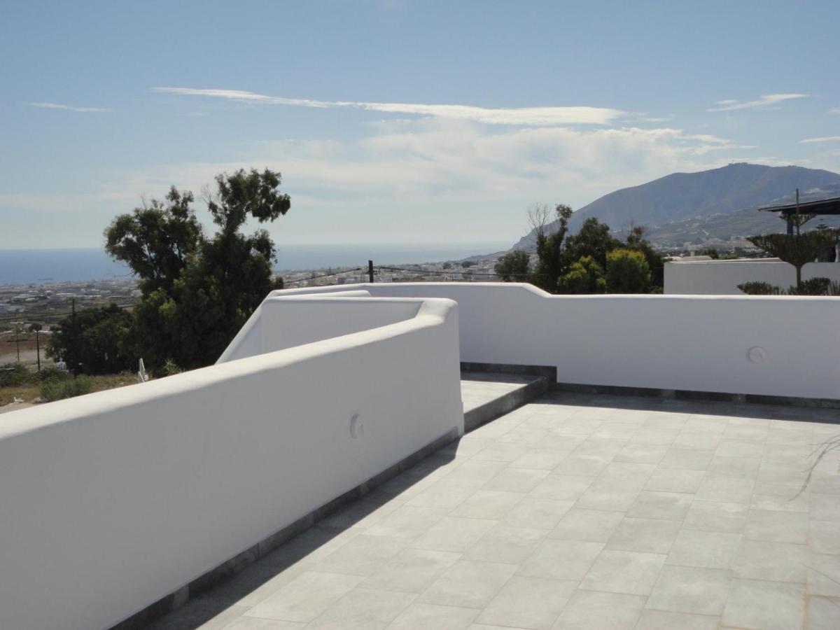Triena Apartments Fira  Exterior foto